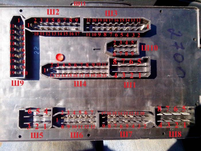Блок предохранителей схема и расположение на ВАЗ-2114, 2115 и 2113